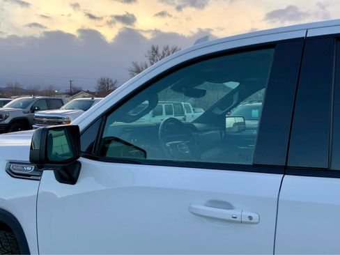 Used 2024 GMC Sierra 1500 AT4 w/ Technology Package image 13