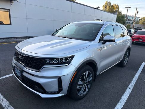 Used 2023 Kia Sorento EX AWD/4WD image 1