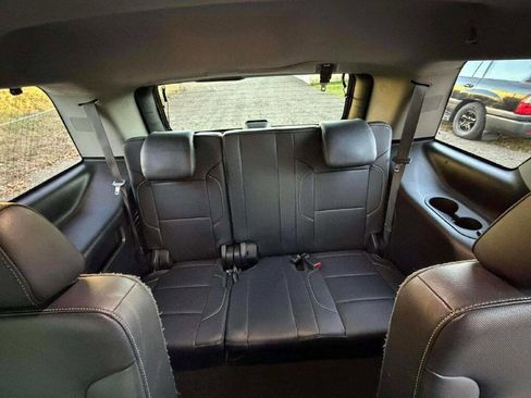 Used 2016 GMC Yukon SLT w/ Open Road Package image 7