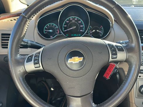 Used 2011 Chevrolet Malibu LTZ image 16