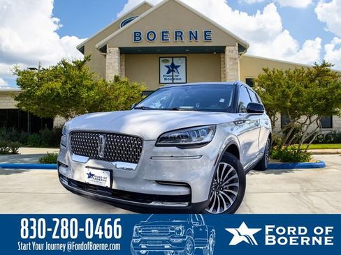 Used 2024 Lincoln Aviator 2WD w/ Premium Package image 1