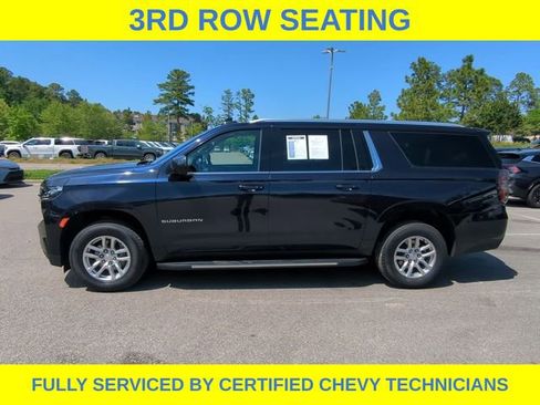 Used 2024 Chevrolet Suburban LT AWD/4WD image 8