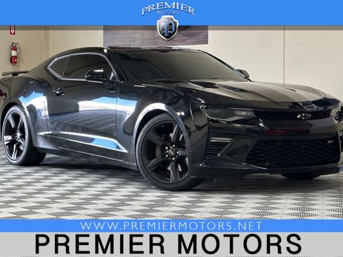 Used 2017 Chevrolet Camaro SS RWD image 1