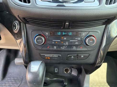 Used 2017 Ford Escape Titanium image 25