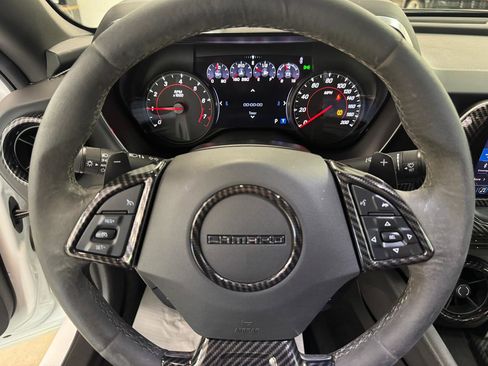 Used 2021 Chevrolet Camaro SS RWD image 12