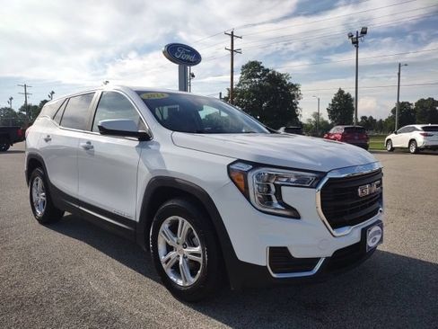 Used 2024 GMC Terrain SLE FWD image 7