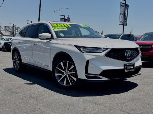 Used 2025 Acura MDX FWD w/ Technology Package image 2