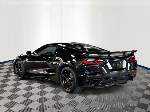 Used 2026 Chevrolet Corvette Stingray Coupe w/ Z51 Performance Package RWD image 4