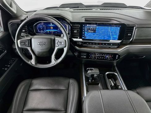 Used 2025 Chevrolet Silverado 1500 LT Trail Boss w/ LT Trail Boss Premium Package AWD/4WD image 23