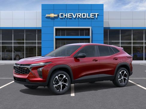 New 2026 Chevrolet Trax RS w/ Driver Confidence Package FWD image 2