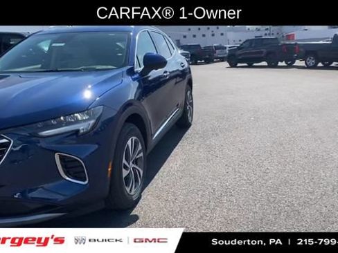 Used 2022 Buick Envision Essence w/ Technology Package I FWD image 3