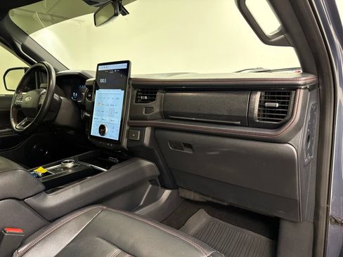 Used 2022 Ford Expedition Max Limited RWD image 29