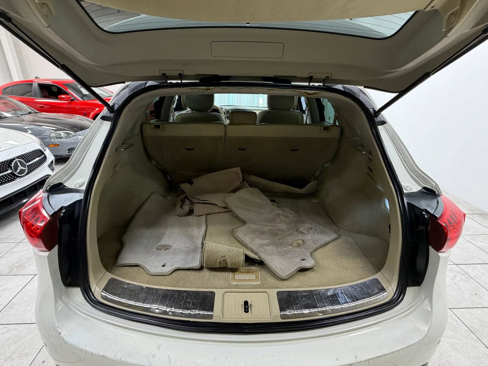 Used 2009 INFINITI FX35 2WD w/ Navigation Pkg image 17