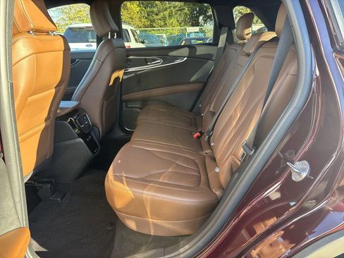 Certified 2021 Lincoln Nautilus Reserve w/ Cargo Utility Package image 13