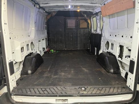 Used 2015 Ford Transit 250 130 Low Roof RWD image 21