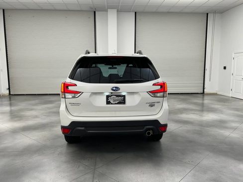 Used 2023 Subaru Forester Limited AWD/4WD image 10