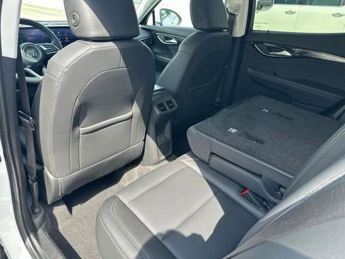 Used 2025 Buick Envision Preferred AWD/4WD image 46