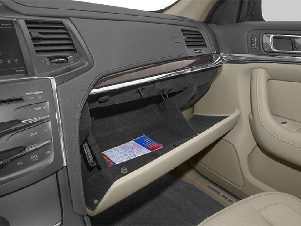 Used 2014 Lincoln MKS w/ Equipment Group 101A FWD image 10