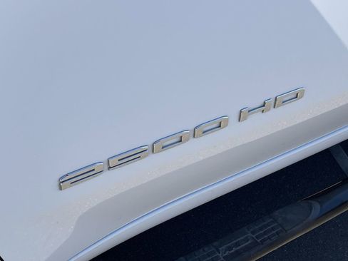 Used 2022 GMC Sierra 2500 SLE w/ SLE Value Package; image 32