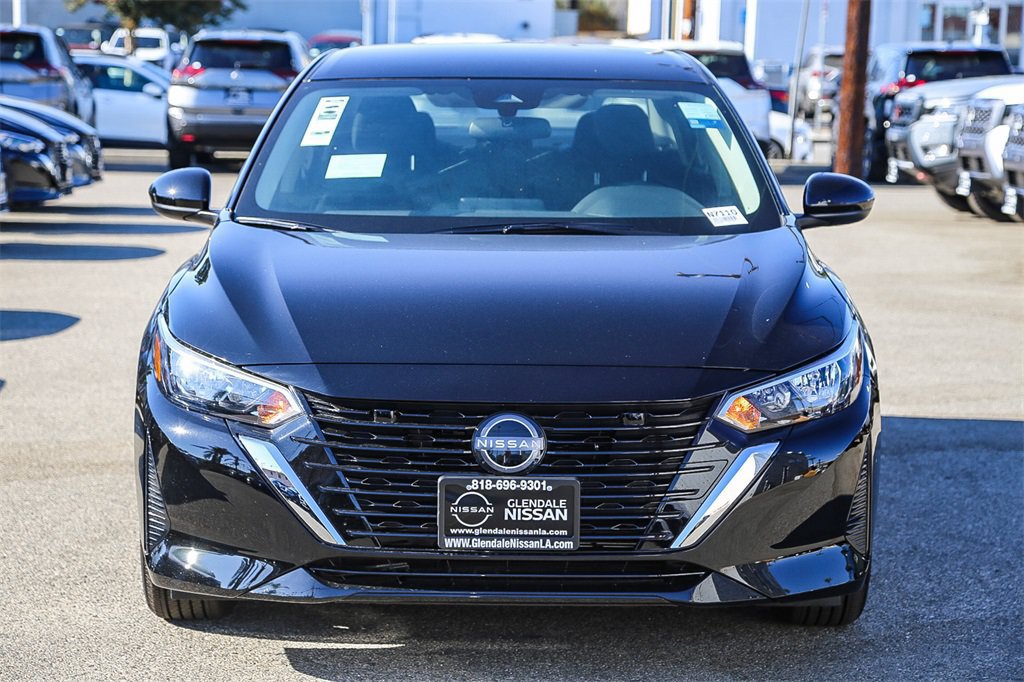 Used 2025 Nissan Sentra S FWD image 2