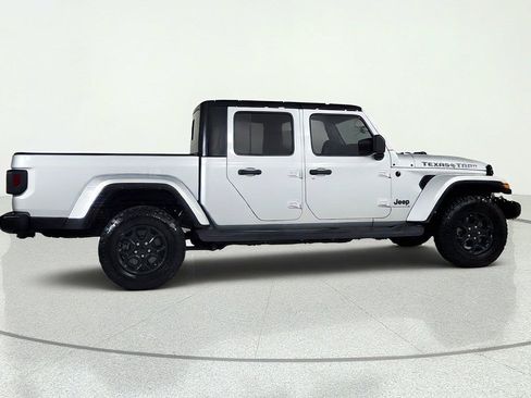 Used 2023 Jeep Gladiator Sport AWD/4WD image 7
