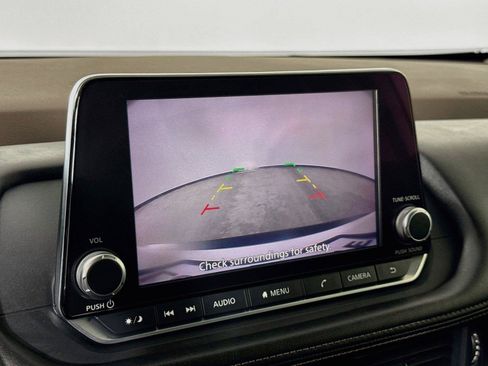 Used 2021 Nissan Rogue S AWD/4WD image 5