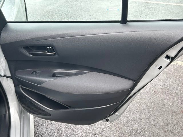 Used 2024 Toyota Corolla LE w/ LE Convenience Package FWD image 32