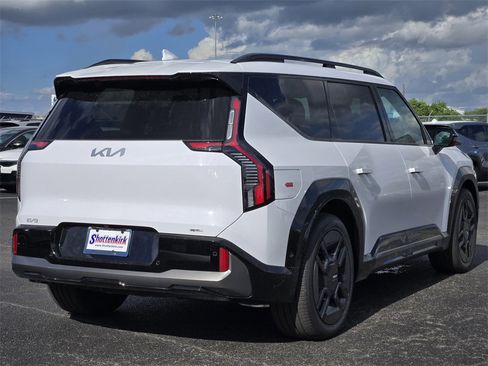 New 2026 Kia EV9 GT-Line image 3