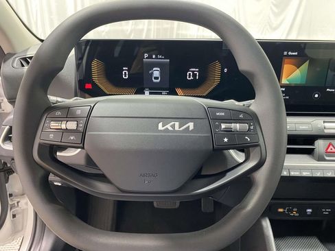 New 2026 Kia K4 LX image 20