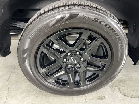 Certified 2024 Chevrolet Silverado 1500 High Country w/ Midnight Edition AWD/4WD image 34