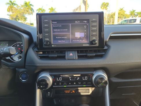 Used 2022 Toyota RAV4 XLE image 20