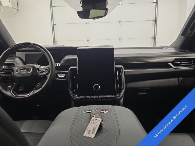 Used 2026 GMC Yukon AT4 w/ AT4 Premium Plus Package AWD/4WD image 17