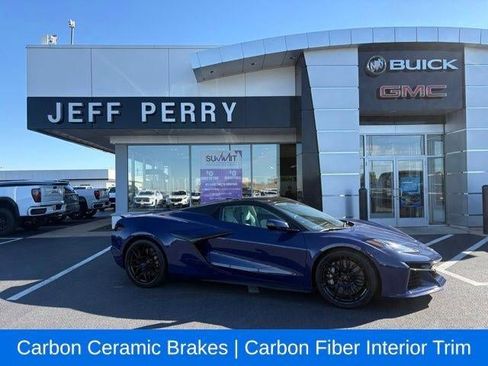 Used 2025 Chevrolet Corvette Z06 w/ Stealth Interior Trim Package RWD image 1