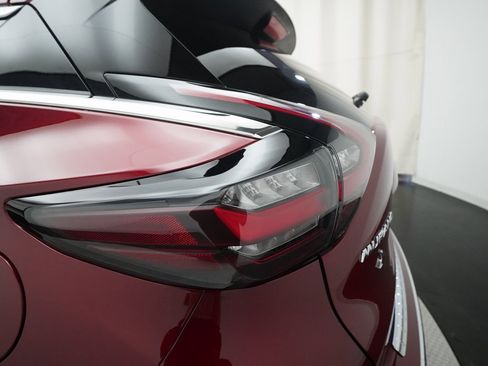 Certified 2024 Nissan Murano Platinum w/ Cargo Package image 35