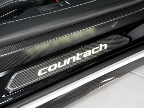 Used 2022 Lamborghini Aventador Countach AWD/4WD image 40