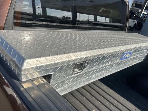 Used 2016 Toyota Tundra Limited w/ Limited Premium Package image 14