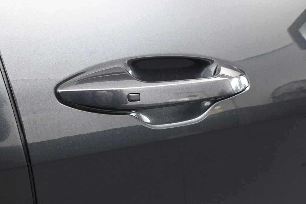 Used 2024 Kia Sportage EX FWD image 40