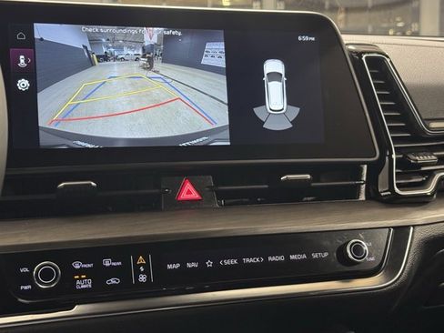 Used 2025 Kia Sportage X-Line w/ Premium Package image 28