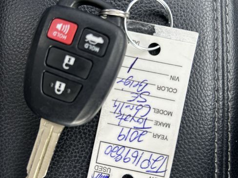 Used 2019 Toyota Corolla SE image 35