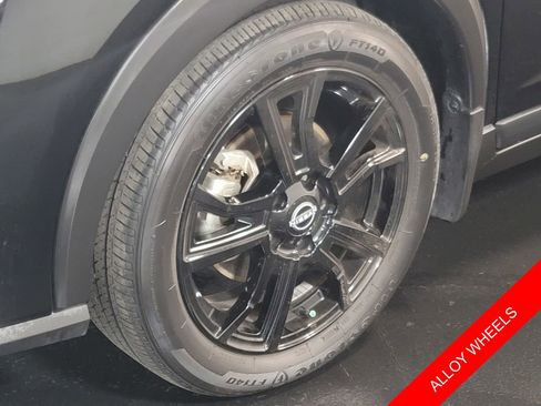 Certified 2024 Nissan Kicks SR image 6