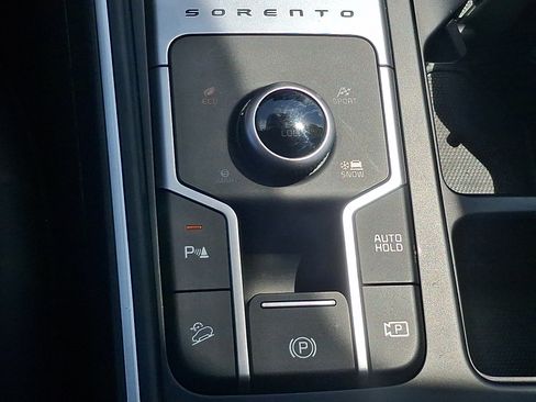 Used 2023 Kia Sorento EX AWD/4WD image 27