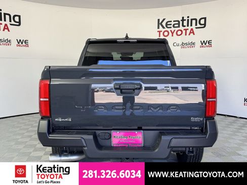 Certified 2025 Toyota Tacoma SR AWD/4WD image 7
