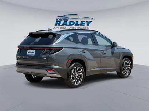Used 2025 Hyundai Tucson Limited AWD/4WD image 2