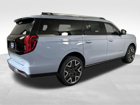 New 2026 Ford Expedition Max Platinum w/ Platinum Ultimate Package AWD/4WD image 10