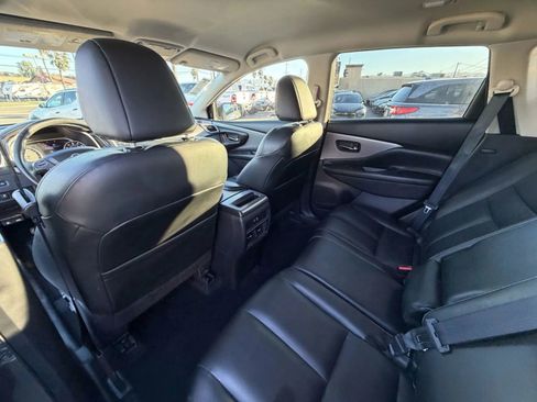 Used 2023 Nissan Murano SV image 22