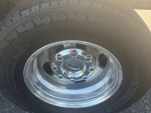 Used 2022 Ford F350 XLT w/ XLT Premium Package AWD/4WD image 9