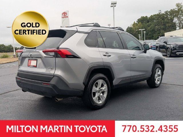 Certified 2021 Toyota RAV4 XLE w/ Convenience Package FWD image 3