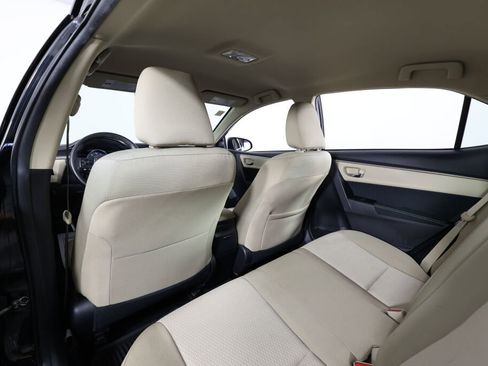 Used 2015 Toyota Corolla LE image 14