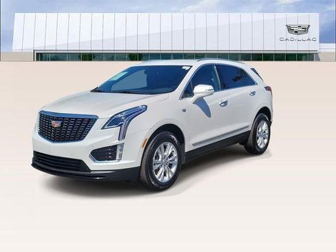 Used 2025 Cadillac XT5 Luxury image 4