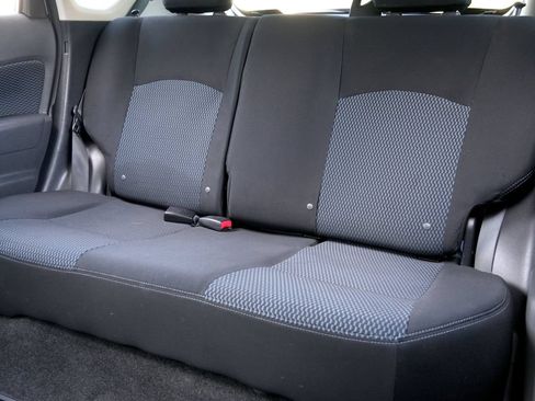 Used 2015 Nissan Versa Note SV FWD image 12
